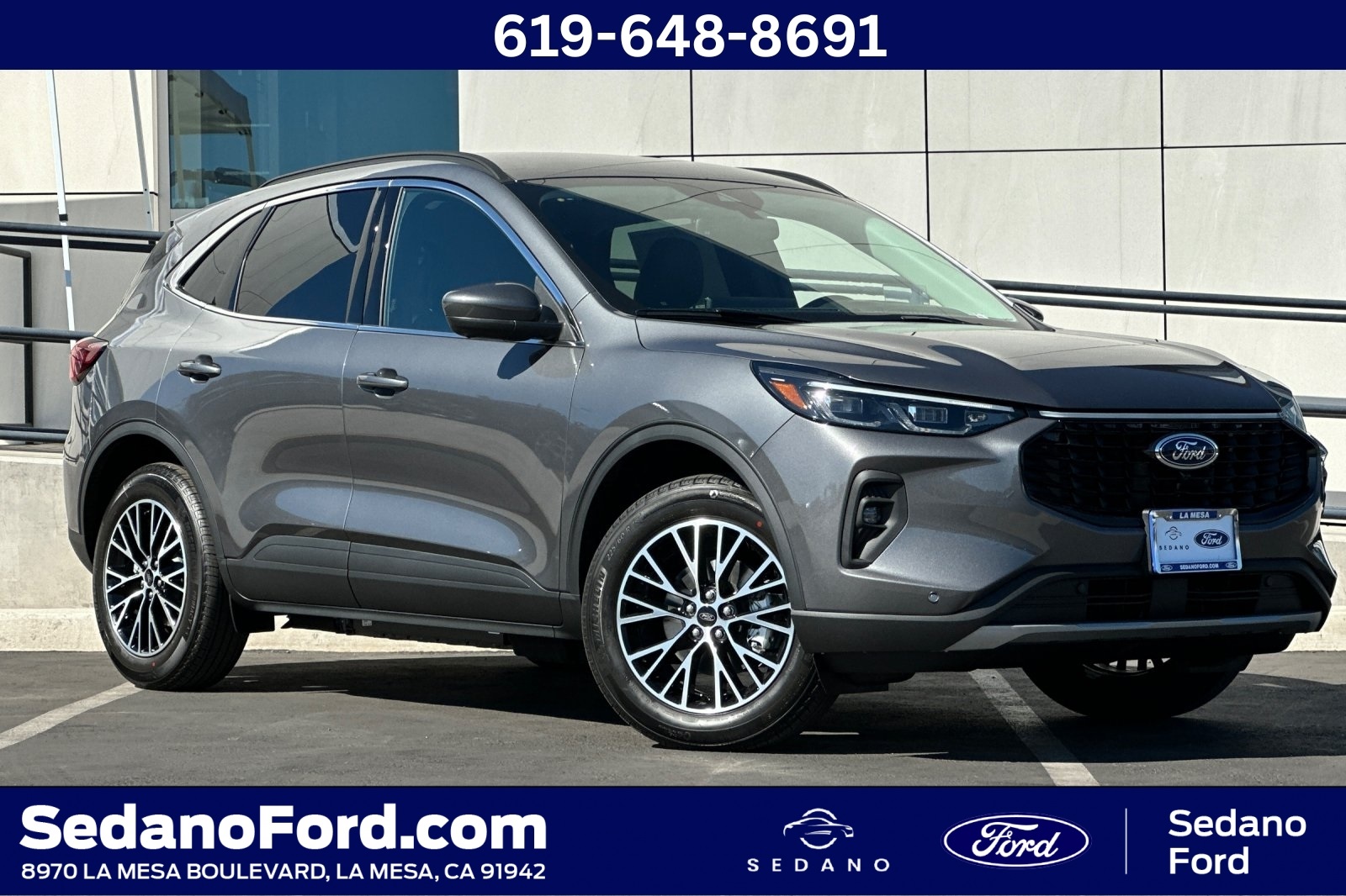 2025 Ford Escape PHEV's photo