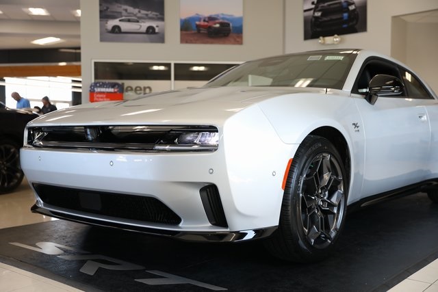 2025 Dodge Charger R/T AWD photo 17