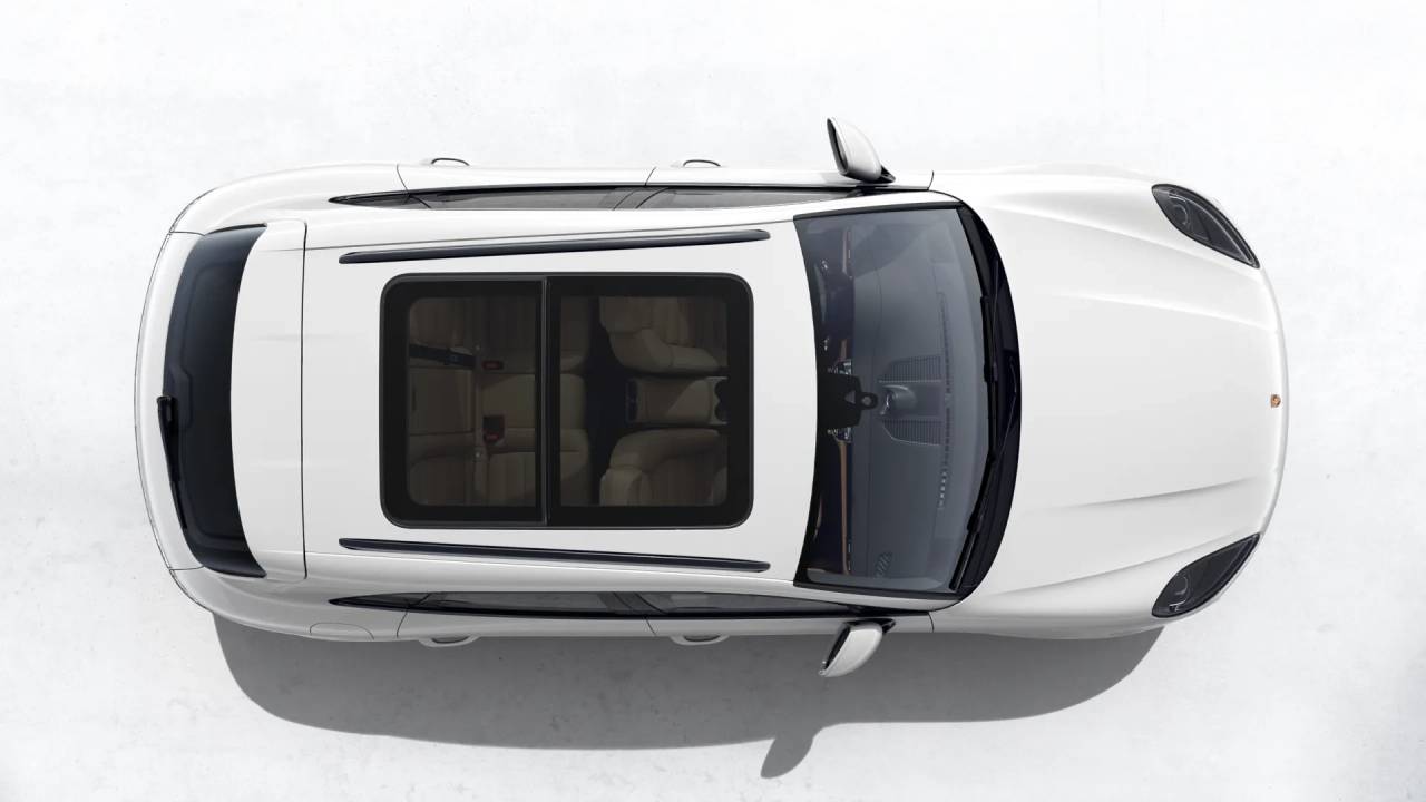 2026 Porsche Macan T photo 5