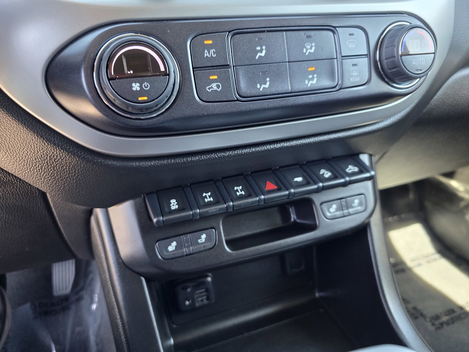 2022 Chevrolet Colorado ZR2 photo 30