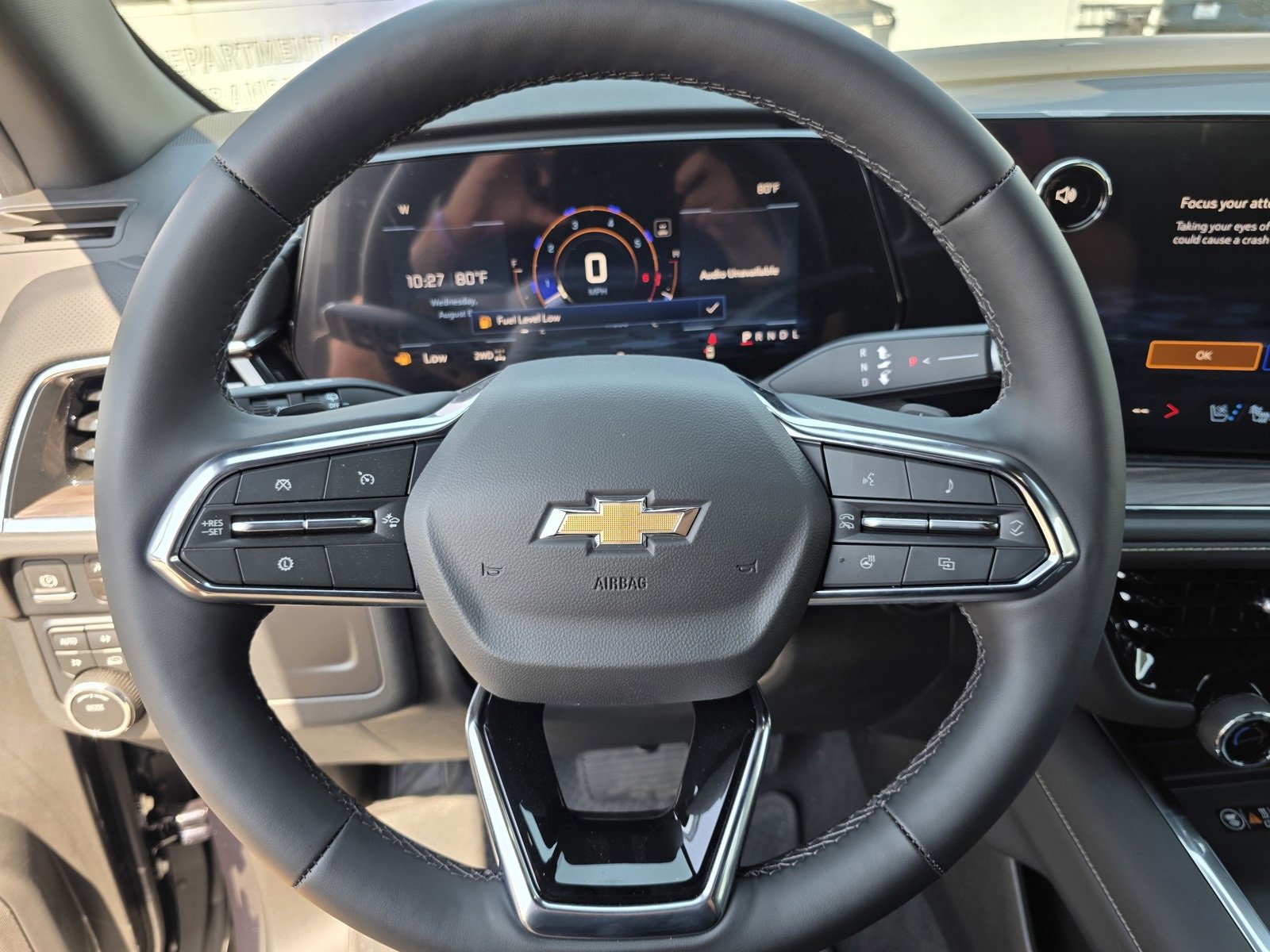 2025 Chevrolet Suburban Premier photo 31