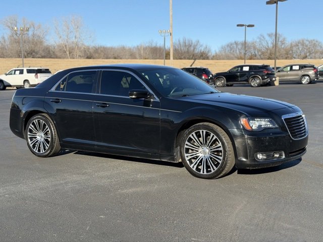 2013 Chrysler 300 S's photo