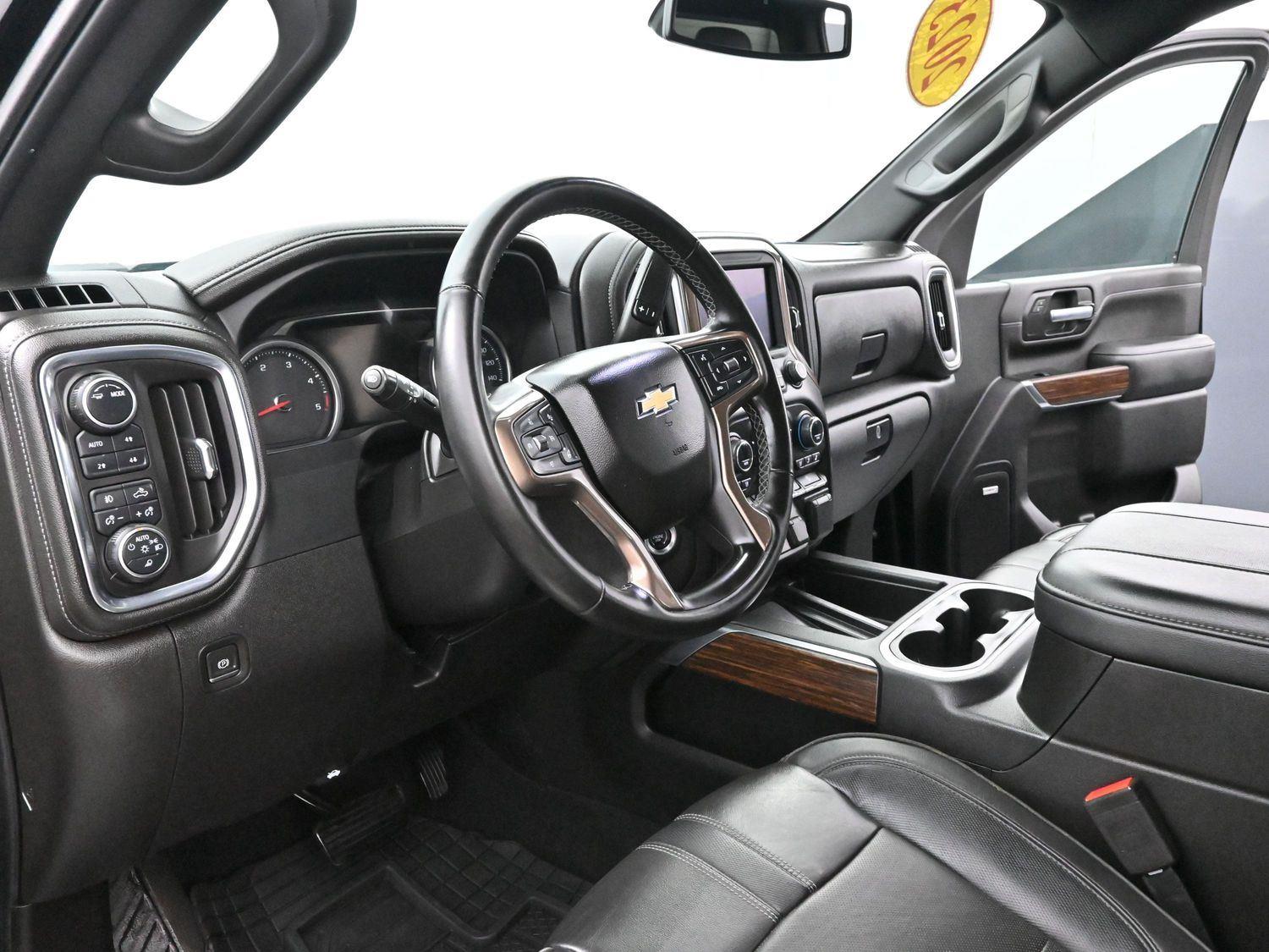 2023 Chevrolet Silverado 2500HD High Country photo 14