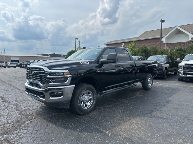 2025 Ram 2500 Tradesman photo 4