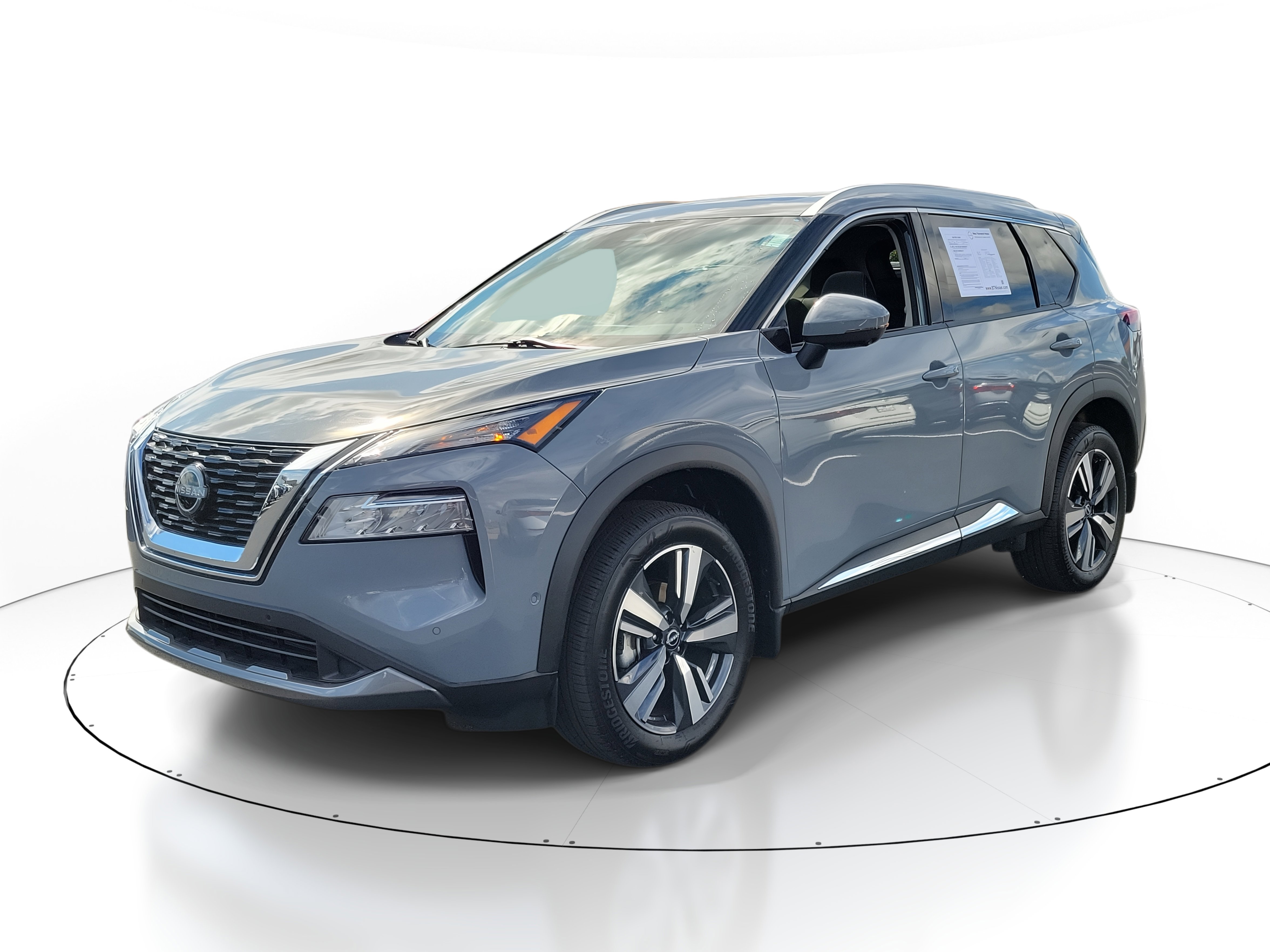 2023 Nissan Rogue SL photo 2