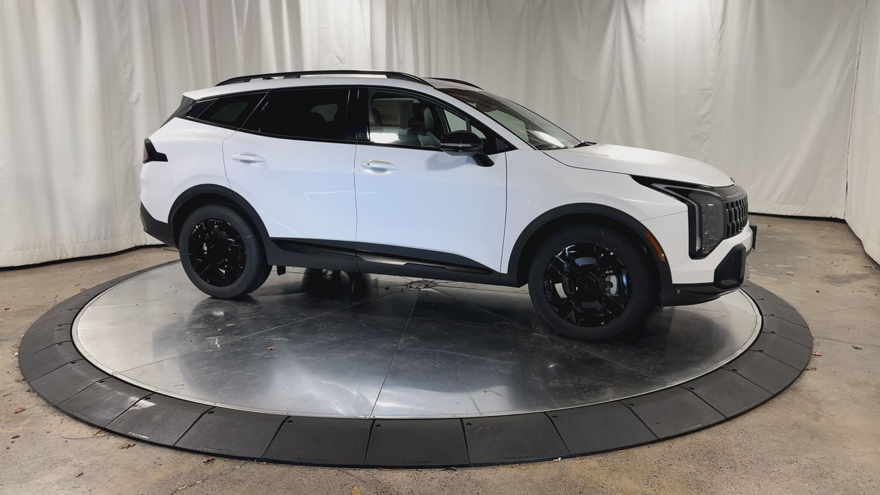 2026 Kia Sportage X-Line photo 2