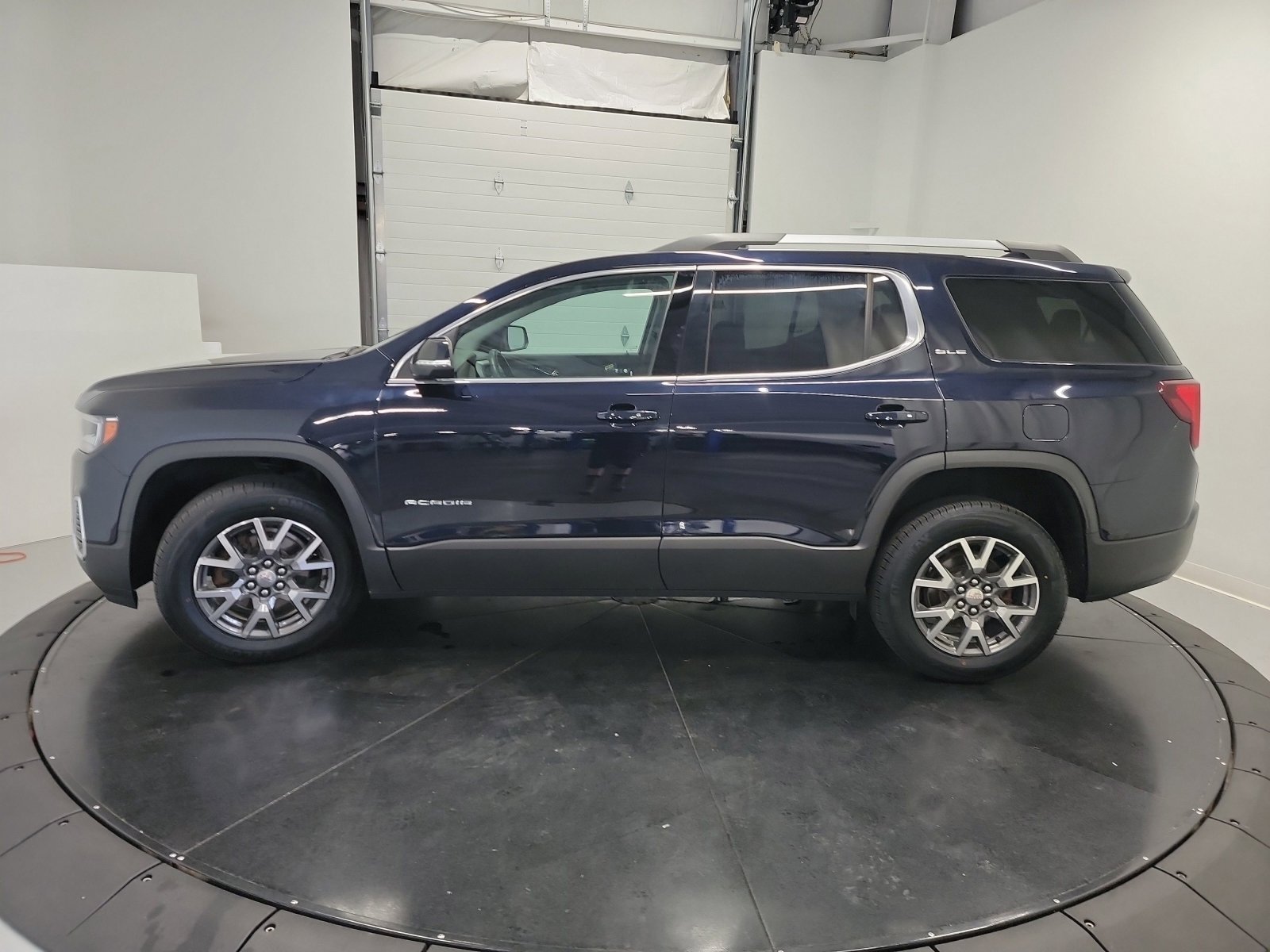 2022 Gmc Acadia SLE photo 4