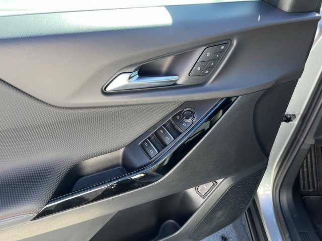 2026 Chevrolet Equinox RS photo 3