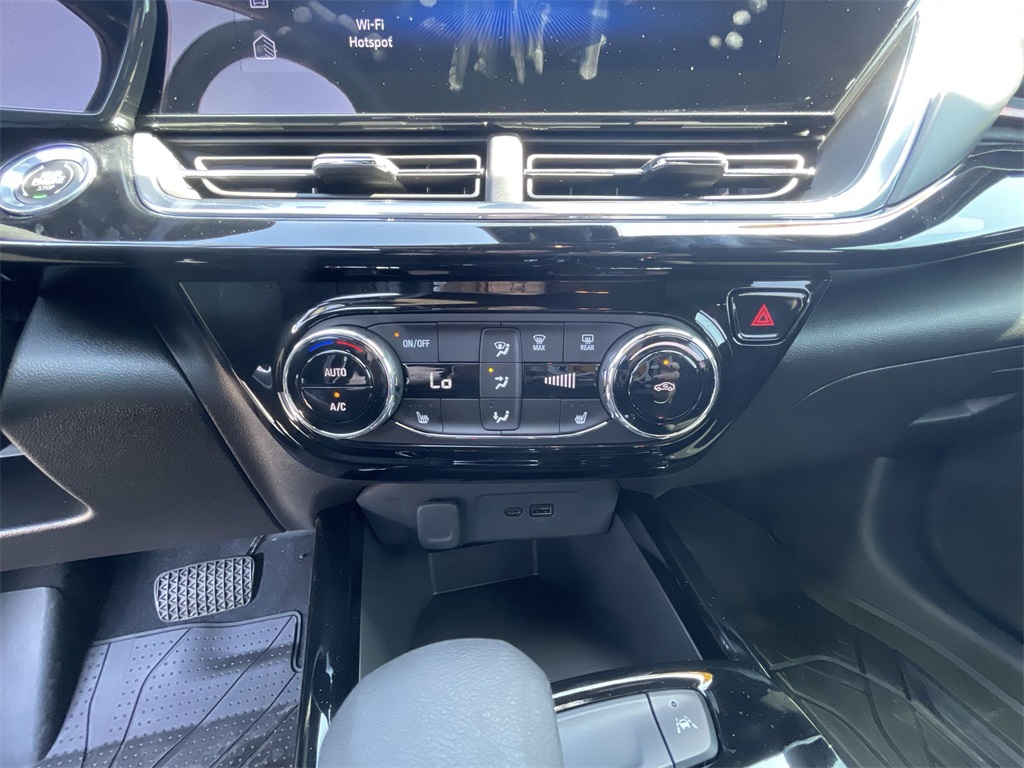 2024 Chevrolet Trax photo 12