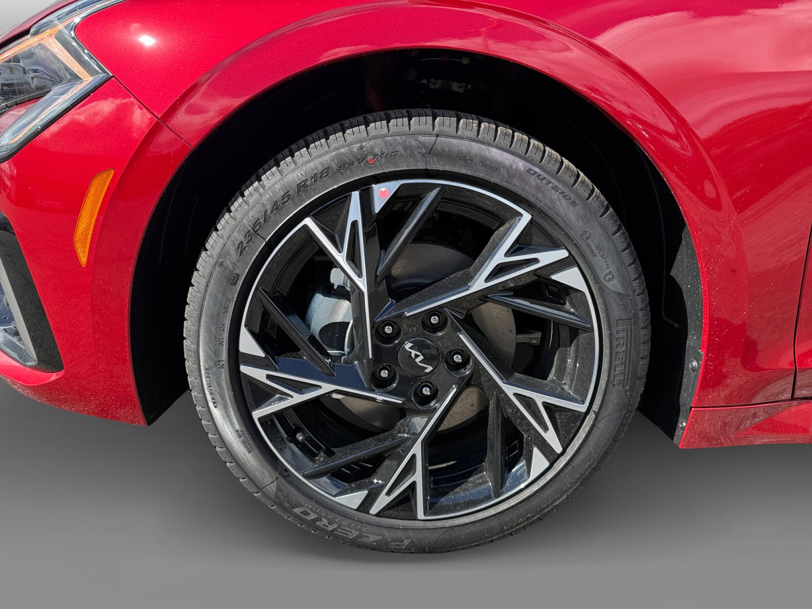 2025 Kia K5 GT-Line photo 9