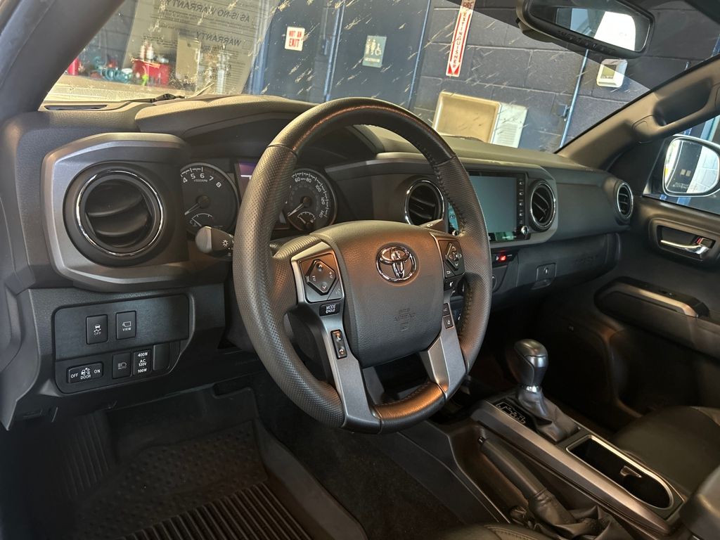 2023 Toyota Tacoma TRD Off-Road photo 7