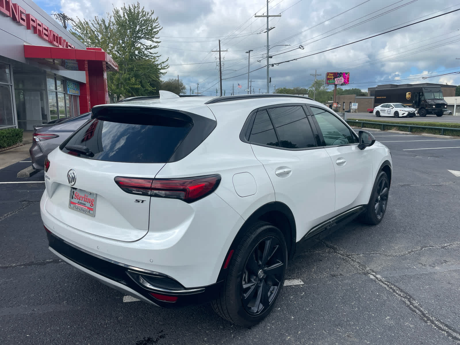 2023 Buick Envision Essence photo 8