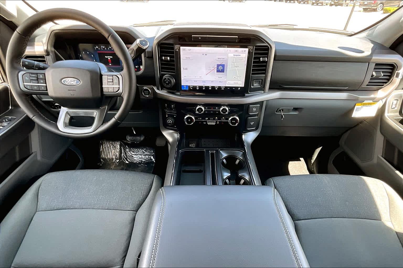 2025 Ford F-150 XLT photo 4