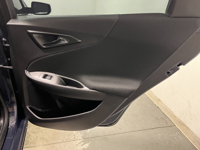 2025 Chevrolet Malibu RS photo 19