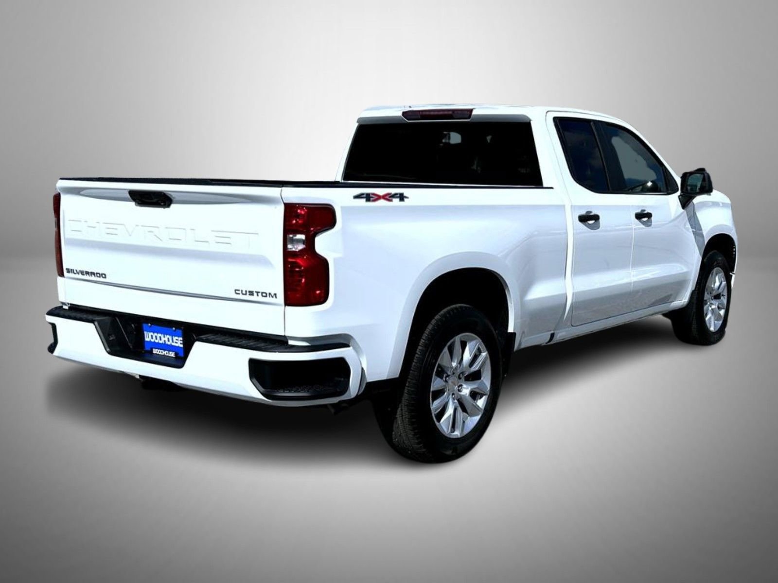 2026 Chevrolet Silverado 1500 Custom photo 4
