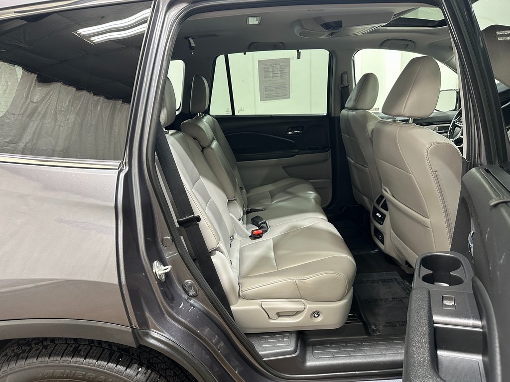 2019 Honda Pilot Touring photo 30
