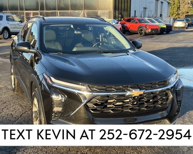 2024 Chevrolet Trax LT's photo