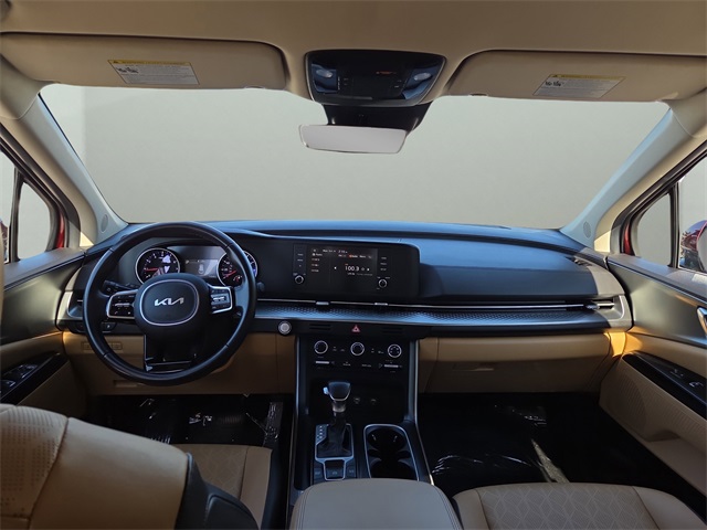 2024 Kia Carnival LX photo 2