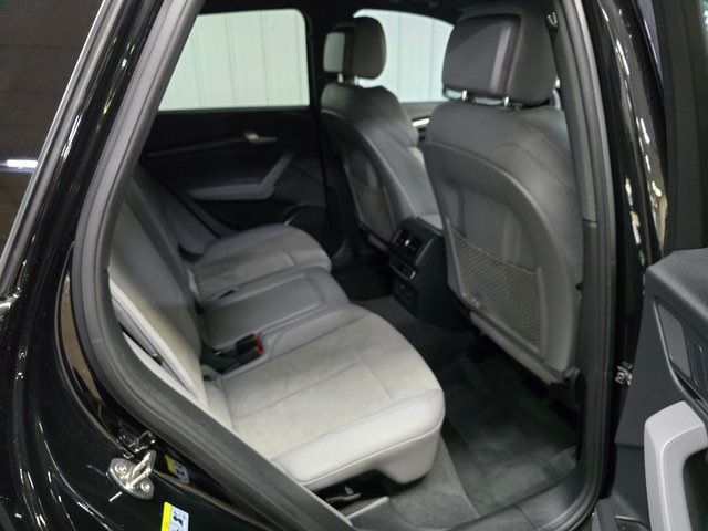 2022 Audi SQ5 Premium Plus photo 24