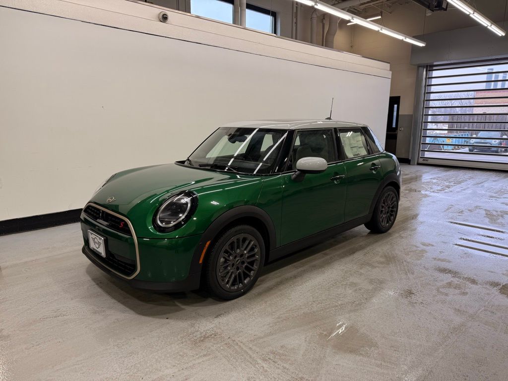 2026 MINI Hardtop 4 Door S's photo