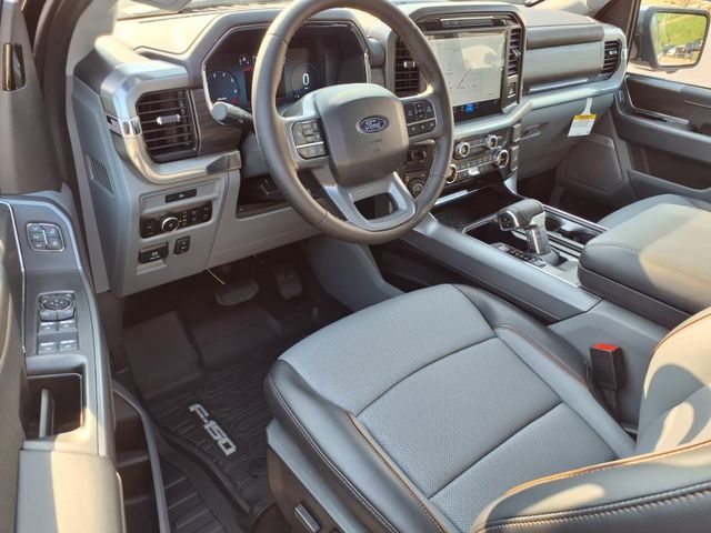 2025 Ford F-150 Lariat photo 14