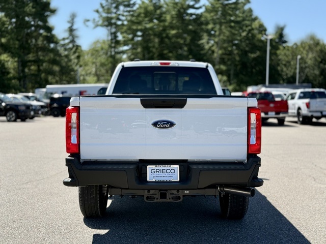 2025 Ford F-350 XL photo 5