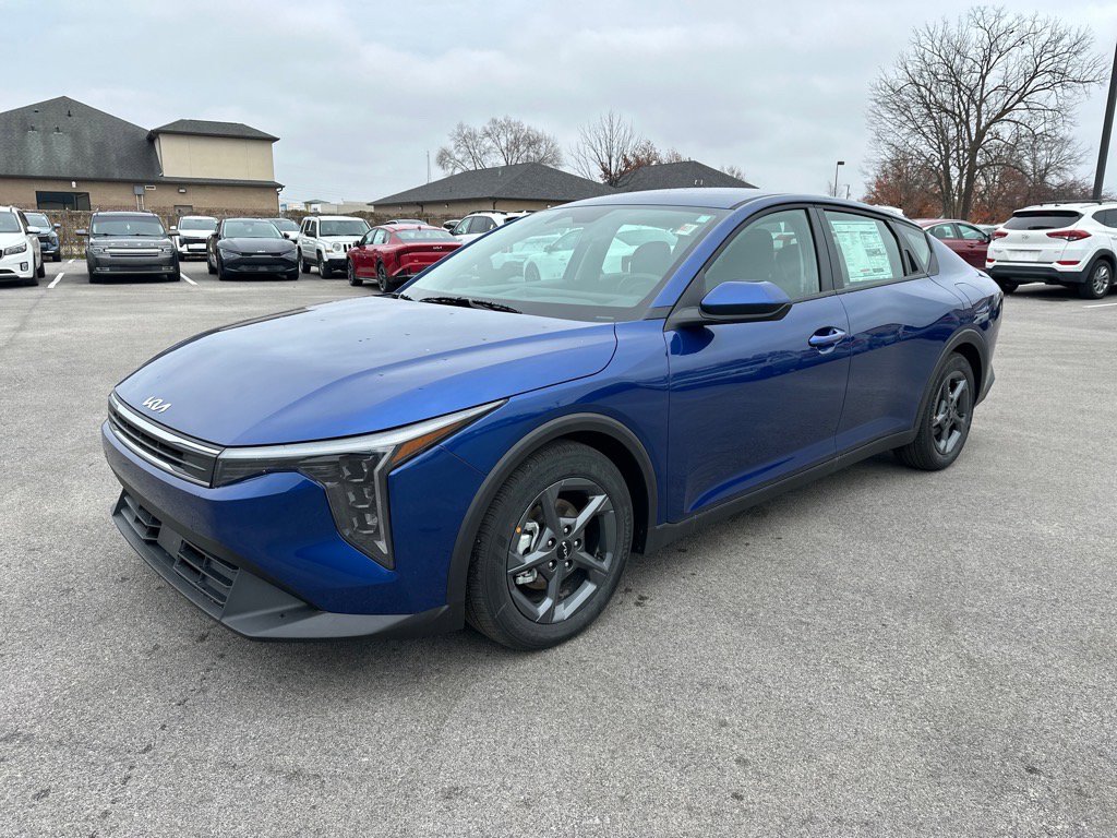 2025 Kia K4 LXS's photo
