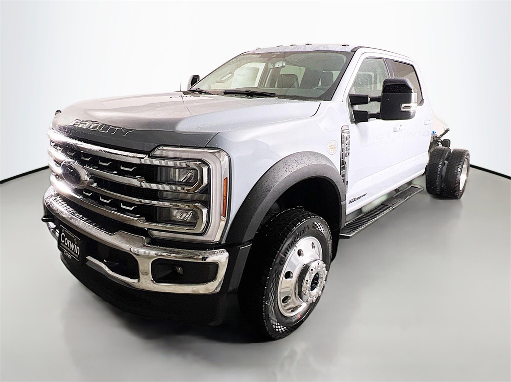 2025 Ford F-450 Lariat photo 5