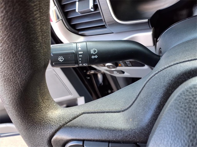 2023 Ford F-150 XLT photo 8