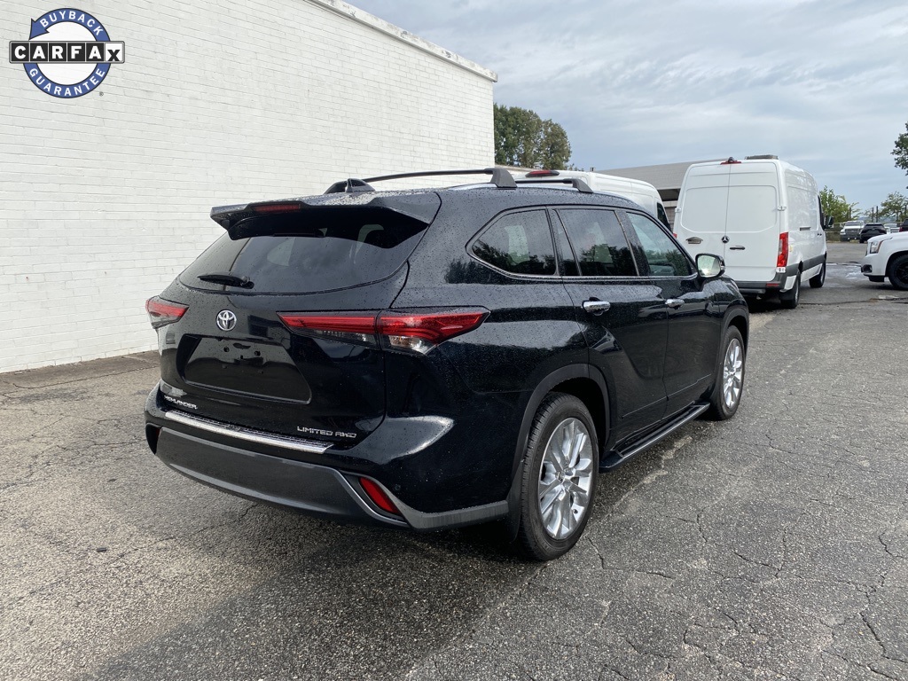 2021 Toyota Highlander Limited photo 2
