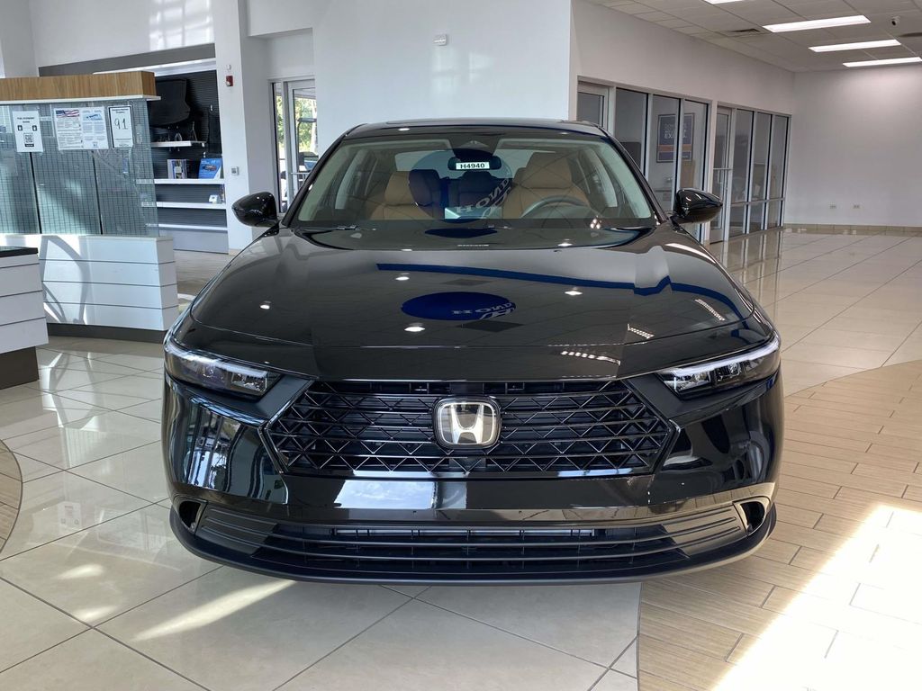 2025 Honda Accord 1.5T SE photo 2
