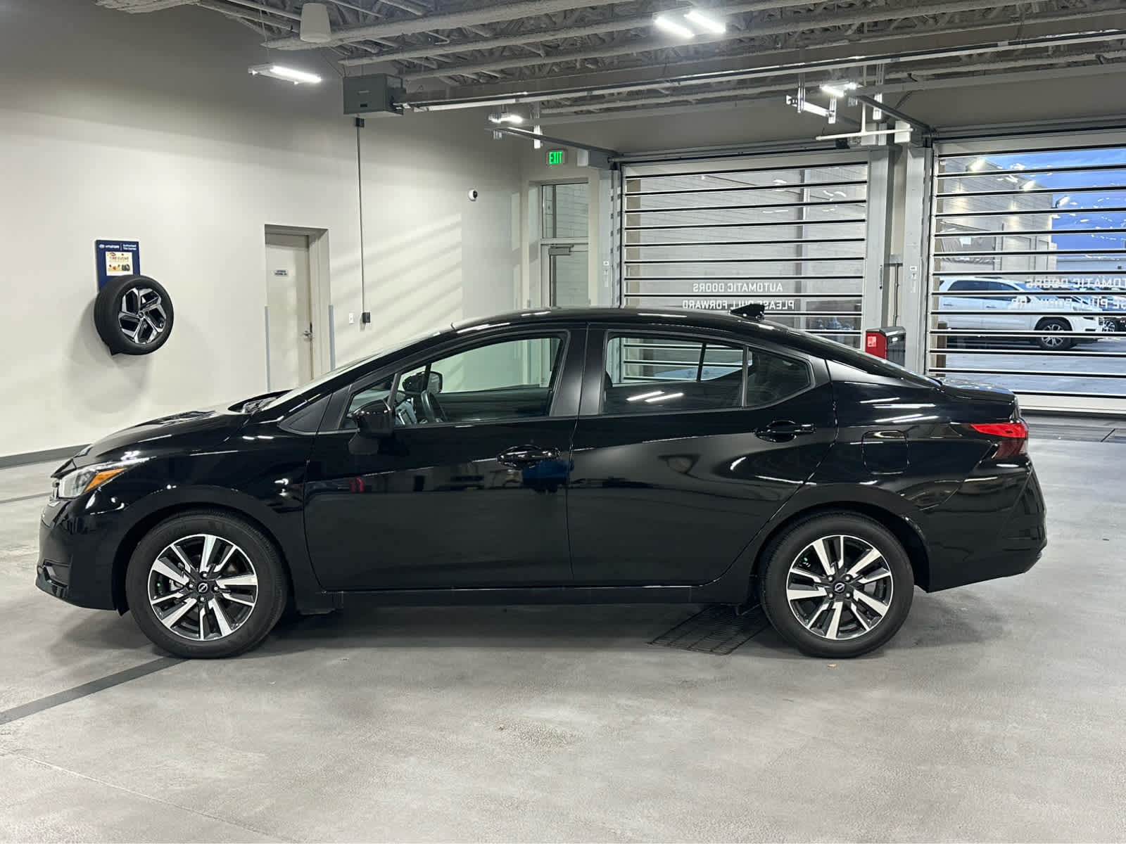 2025 Nissan Versa SV photo 2