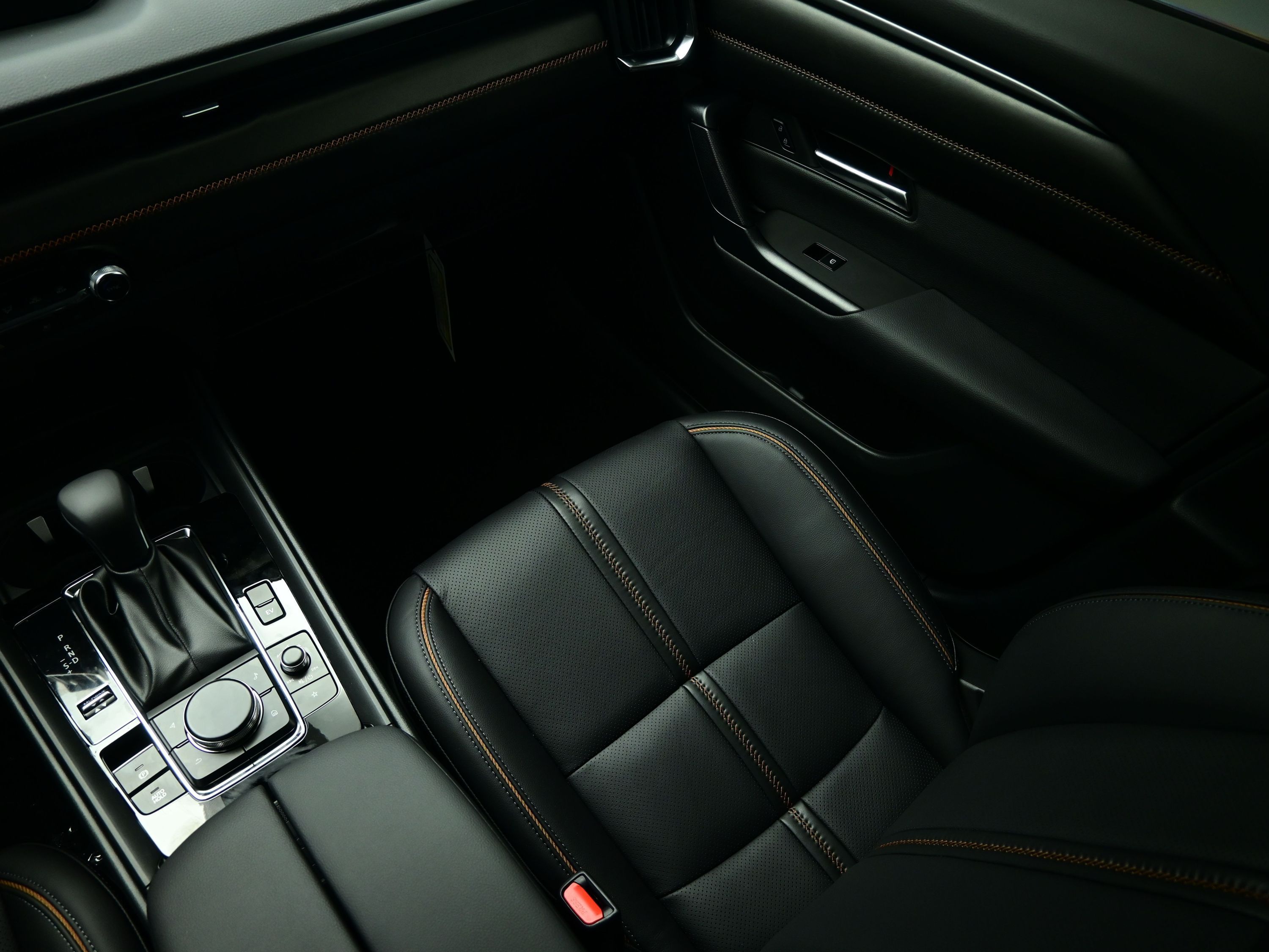 2025 Mazda CX-50 Premium Plus photo 8