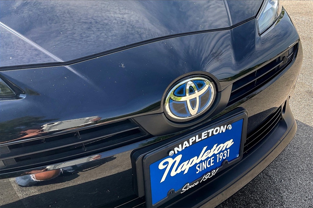 2021 Toyota Prius XLE AWD-e photo 27