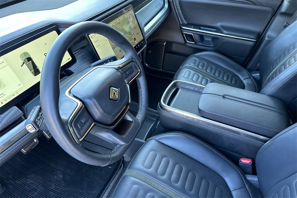 2023 Rivian R1S Adventure photo 11