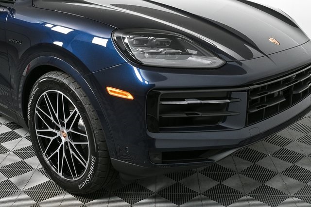 2026 Porsche Cayenne E-Hybrid Coupe photo 35