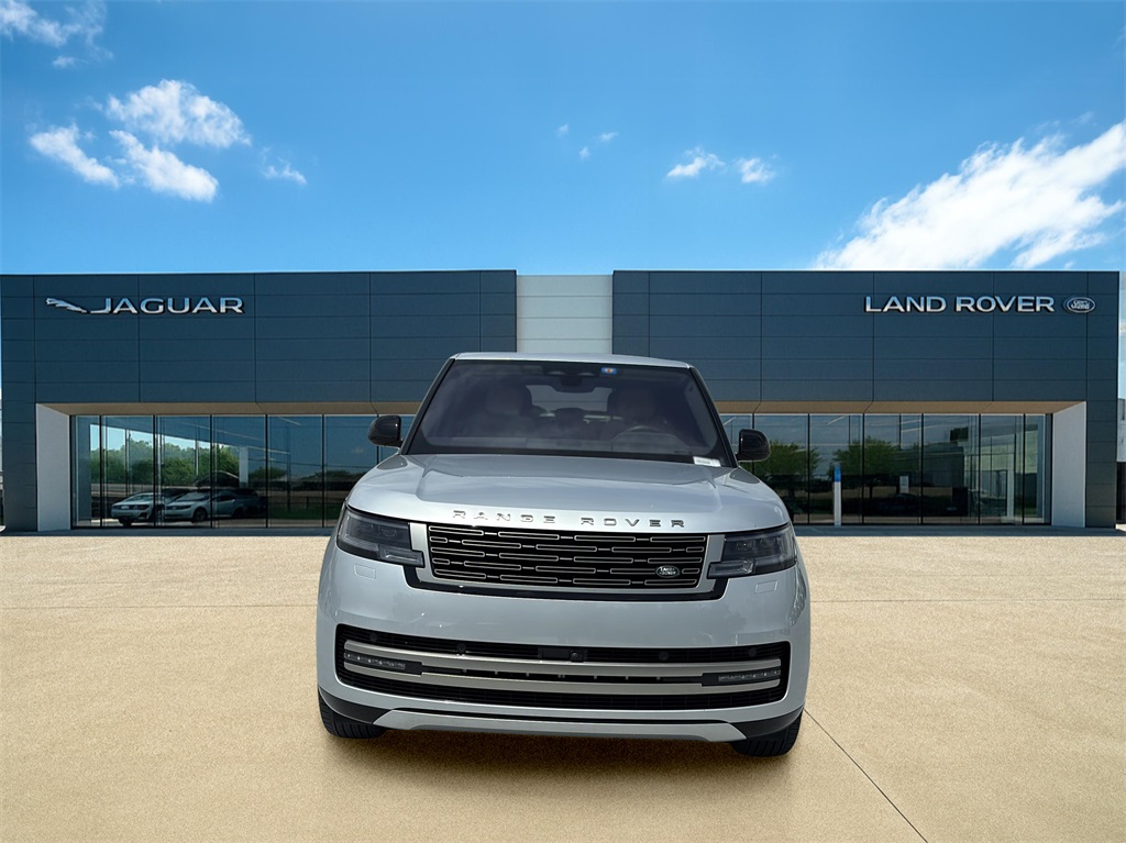 2023 Land Rover Range Rover SE photo 6
