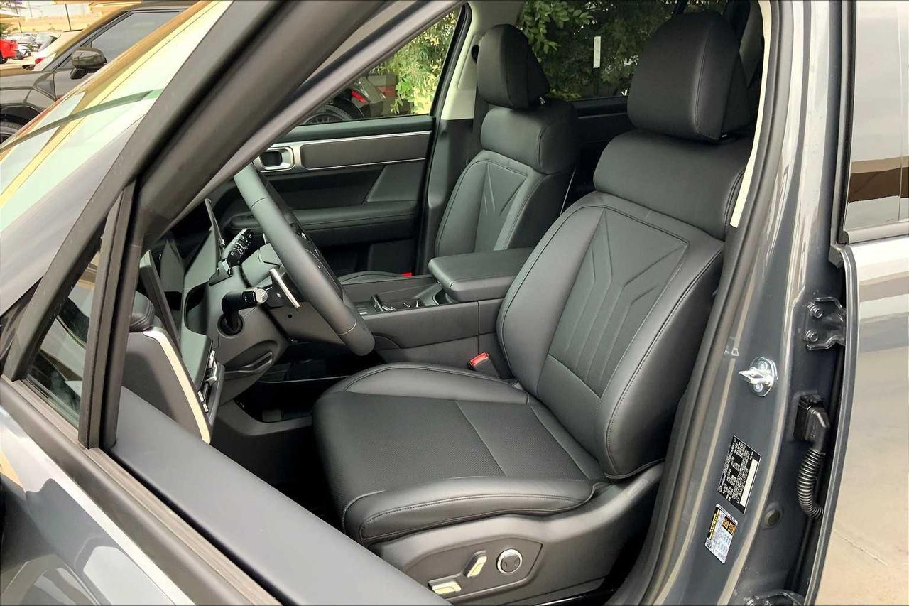 2026 Hyundai Santa Fe SEL photo 7
