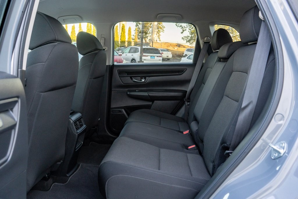 2025 Honda CR-V LX photo 9