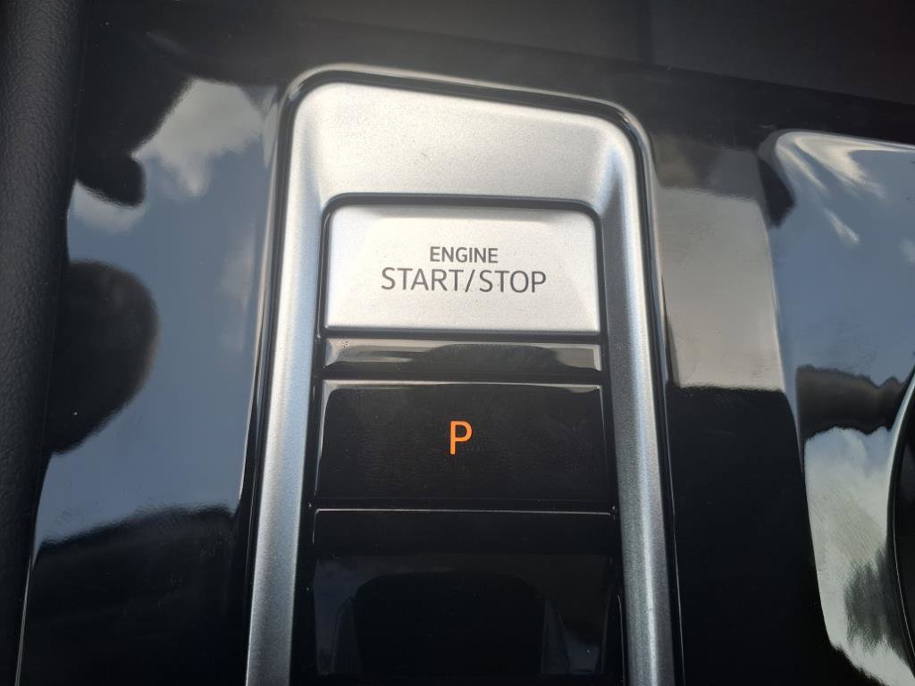 2024 Volkswagen Atlas Peak Edition SEL photo 11
