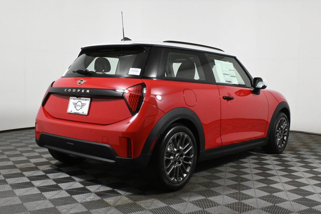 2025 Mini Cooper Hardtop Signature photo 2
