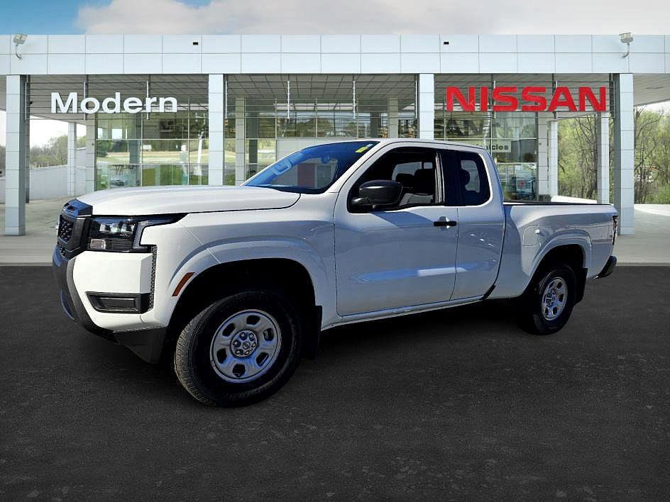 2026 Nissan Frontier S's photo