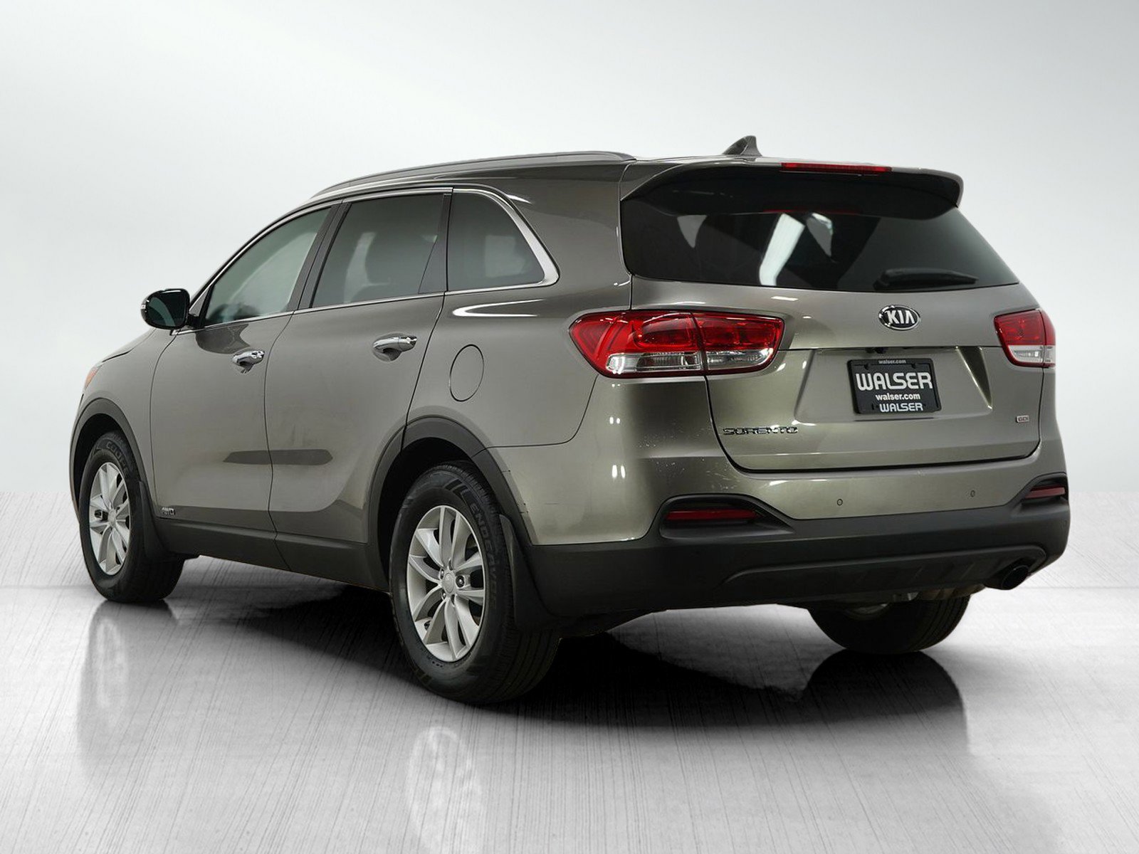 2018 Kia Sorento LX photo 2