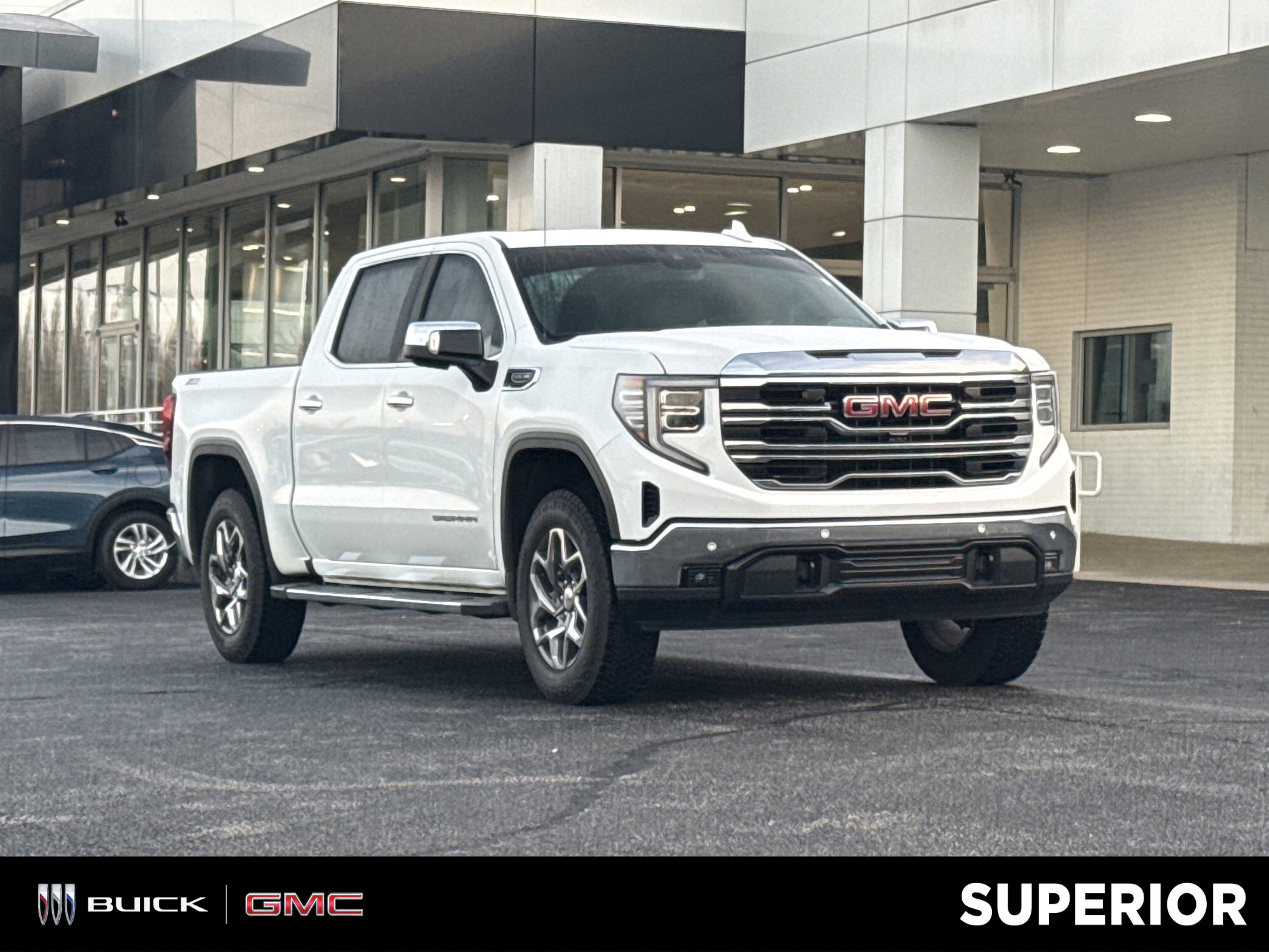 2024 GMC Sierra 1500 SLT's photo