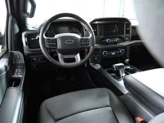 2023 Ford F-150 XLT photo 3