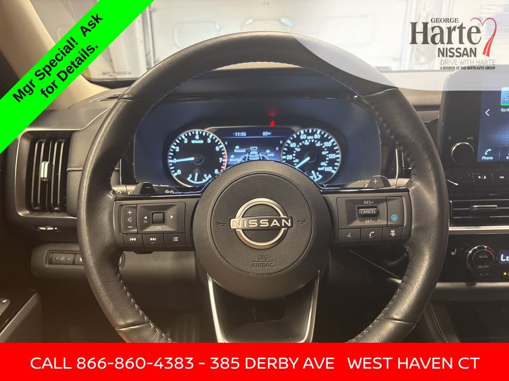 2023 Nissan Pathfinder SL photo 12