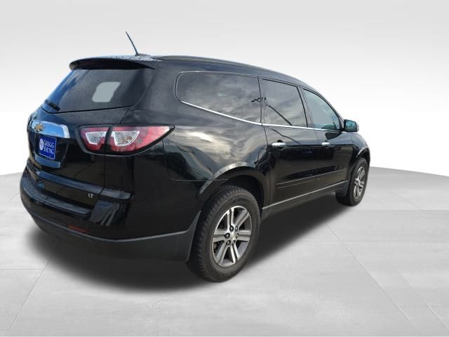 2017 Chevrolet Traverse 2LT photo 4