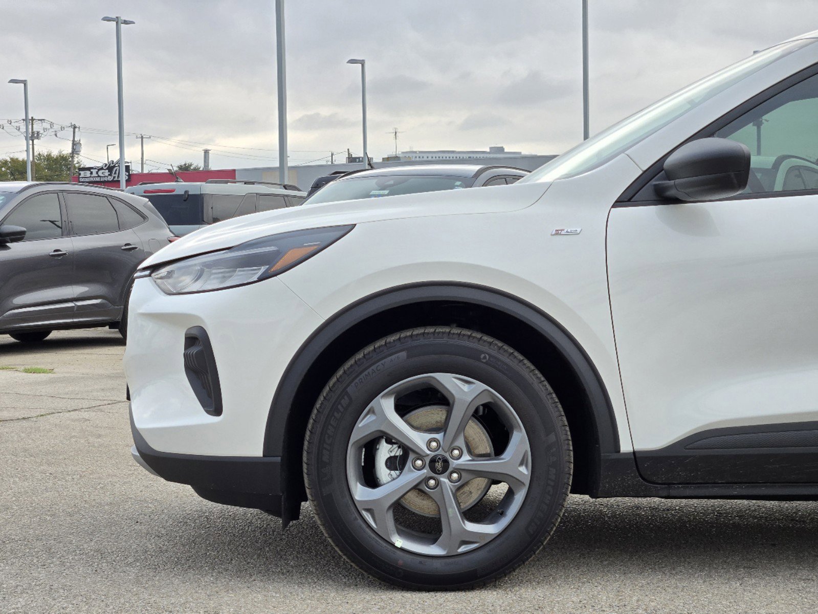 New 2025 Star White Metallic Tri-Coat Ford ST-Line image 6