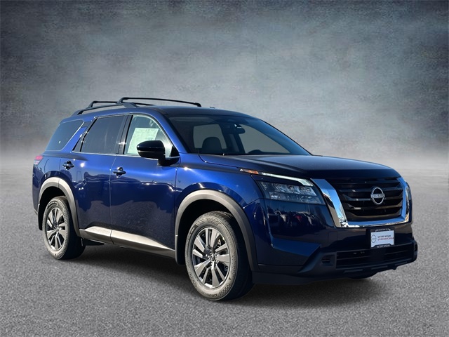 2025 Nissan Pathfinder SV's photo