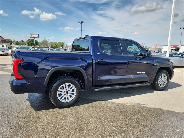 2022 Toyota Tundra SR5 photo 2